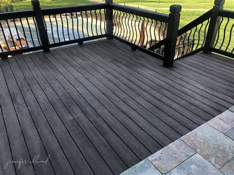 can you stain trex decking