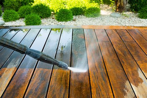 cleaning trex deck