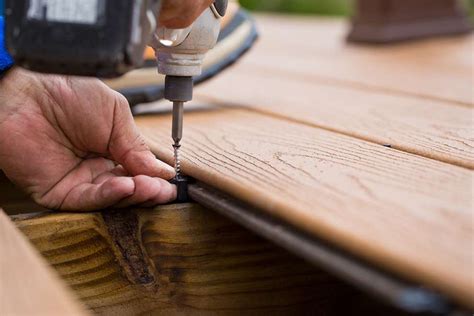 how to fasten trex decking