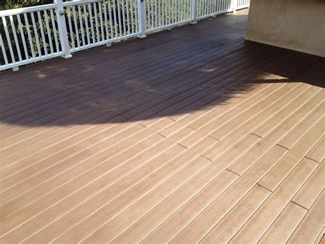 staining trex decking