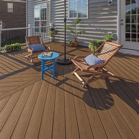 trex saddle decking